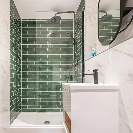 Aire Apartment